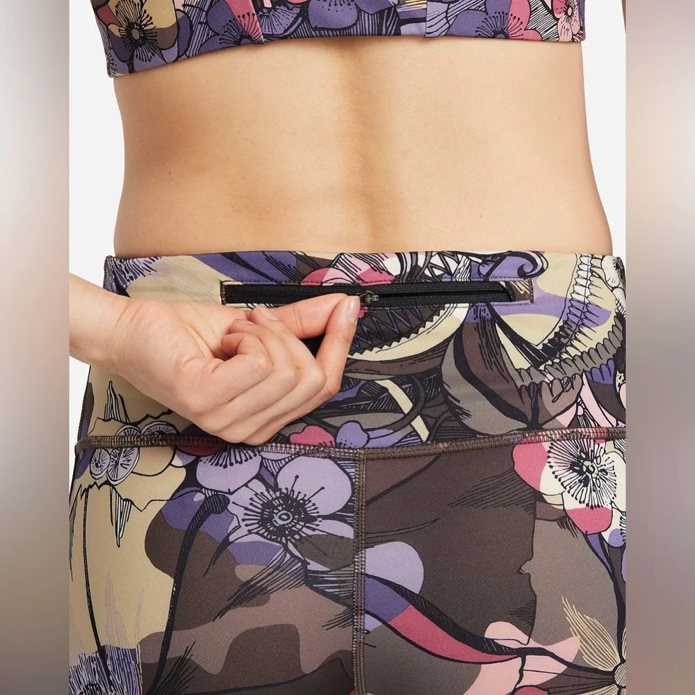 Nike 83% polyester